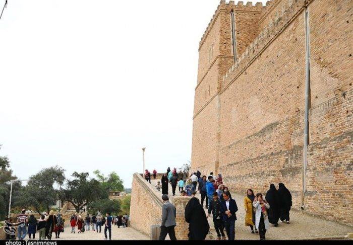 بالغ بر ۱۴ میلیون گردشگر وارد خوزستان شدند