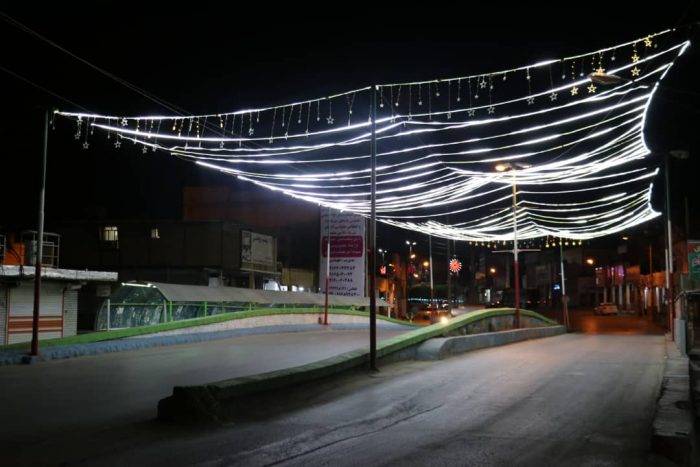 تصاویر | اجرای نور پردازی بر روی پل ارتباطی نمره یک مسجدسلیمان