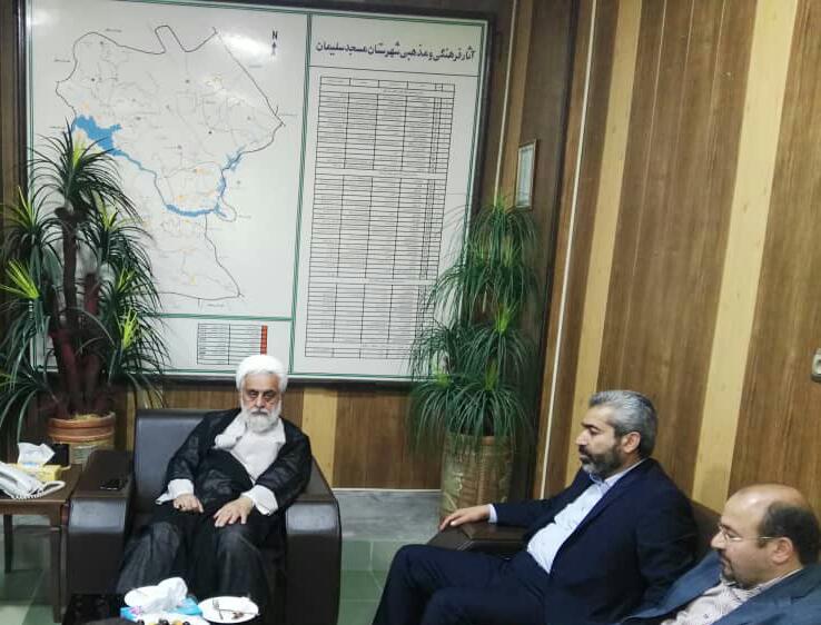 بازدید میدانی رئیس شورای اسلامی کلانشهر اهواز از مناطق زلزله زده شهرستان مسجدسلیمان