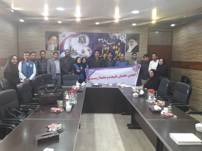 برگزاری نشست جمعی از فعالین محیط زیست خوزستان با تنی چند از مسئولین حمیدیه
