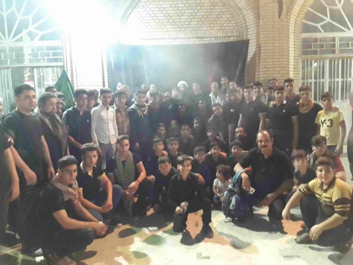 بدرقه خادمان و زائران اربعین حسینی از مسجد میرشکار کهن شهر شوشتر