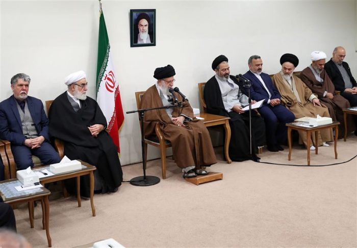 امام خامنه‌ای: باید از «حج» برای رساندن سخن نو جمهوری اسلامی به دنیا بهره‌گیری کرد