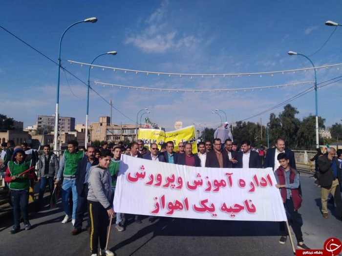 راهپیمایی ۲۲ بهمن ماه تجلی همبستگی ملت ایران است