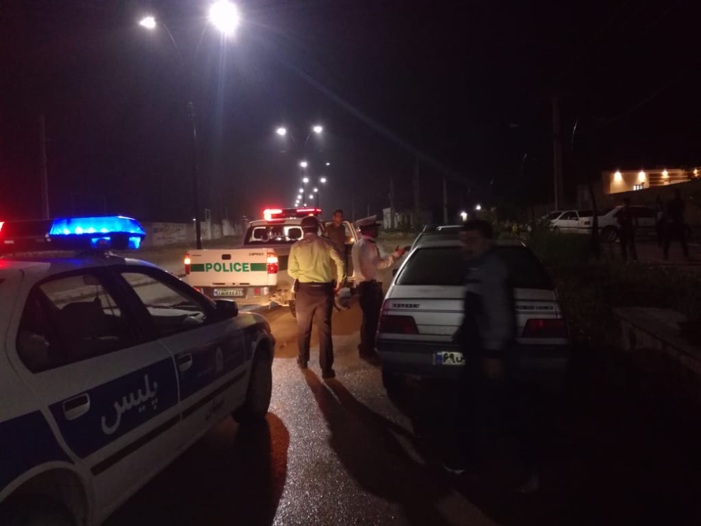 پلیس در راستای مقابله با گشت و گذارهای نوروزی شبانه ، با خودروها تجمع کننده در حوالی سد آریوبرزن بهبهان برخورد قانونی نمود