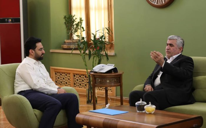 دکتر ورناصری با حضور در محل دفتر وزیر ارتباطات و فناوری اطلاعات با وی به دیدار و گفتگو پرداخت