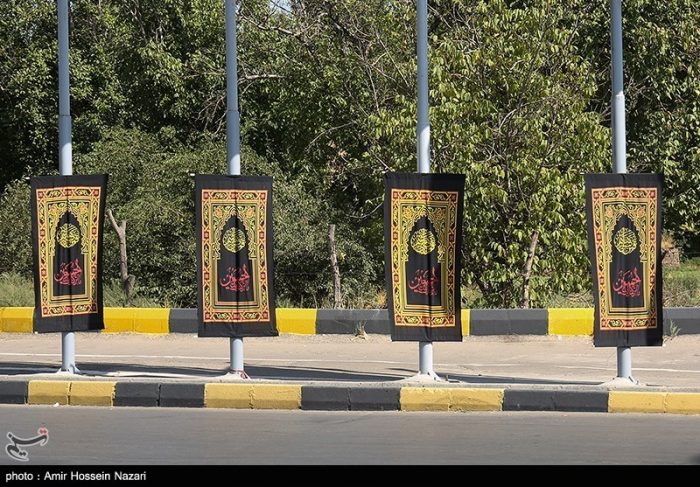 دیوارنگاره “ما ملت امام حسینیم” در شهر اهواز نصب شد