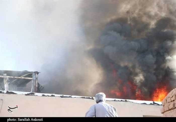 خوزستان| آتش‌سوزی گسترده در منطقه “پاداد” اهواز مهار شد/ این حادثه هیچگونه تلفات جانی نداشت