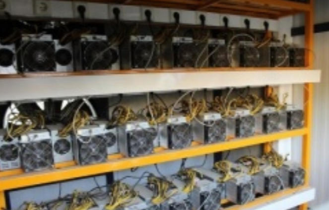 دادستان مسجدسلیمان خبر داد: کشف ۴۱ دستگاه استخراج ارز دیجیتال(ماینر) قاچاق در مسجدسلیمان