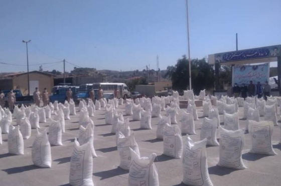 اجتماعی | ۳۰۰ کیسه آرد میان نیازمندان مسجدسلیمان توزیع شد