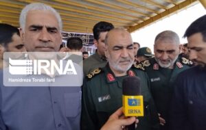 سرلشکر سلامی: مقامات عراق امکان ورود زایران غیرایرانی اربعین را فراهم کنند