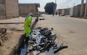 اجرای عملیات تنظیف و لایروبی کانالها و جویهای روباز سطح منطقه ۵ شهرداری اهواز اجرای عملیات تنظیف و لایروبی کانالها و جویهای روباز سطح منطقه ۵ شهرداری اهواز