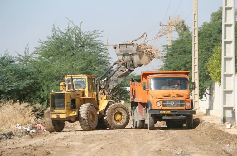 بهسازی و رسیدگی به مسیر پارک بانوان شهروند به سمت پل نهم توسط منطقه سه اهواز + تصاویر بهسازی و رسیدگی به مسیر پارک بانوان شهروند به سمت پل نهم توسط منطقه سه اهواز + تصاویر