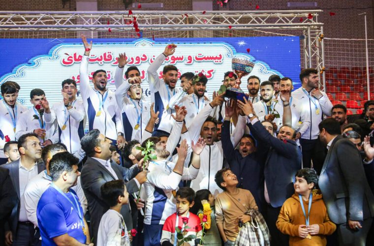 حضور استاندار خوزستان در فینال لیگ برتر کشتی در اهواز حضور استاندار خوزستان در فینال لیگ برتر کشتی در اهواز