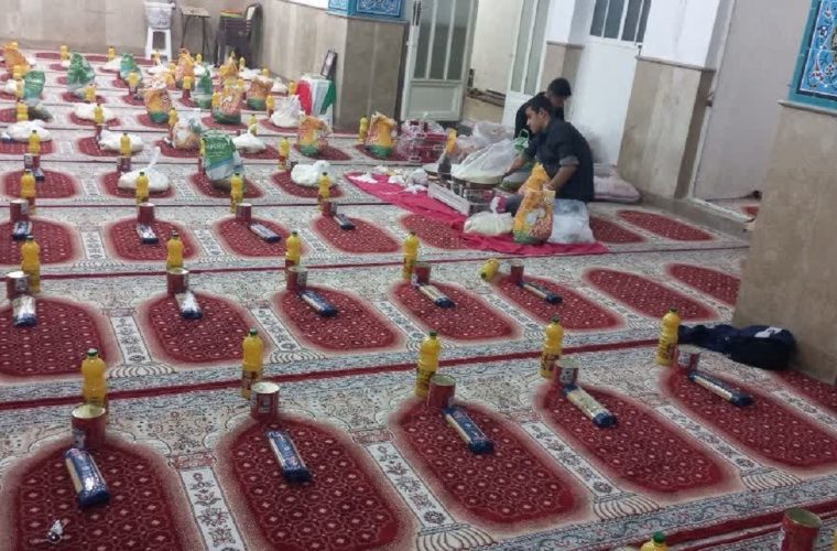 توزیع ۵۲ بسته کمک معیشتی در بهبهان توزیع ۵۲ بسته کمک معیشتی در بهبهان