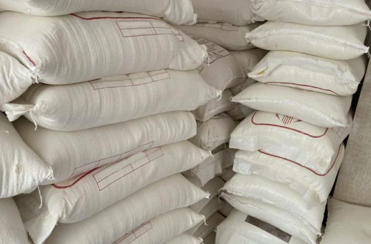 آرد قاچاق در هندیجان به مقصد نرسید آرد قاچاق در هندیجان به مقصد نرسید