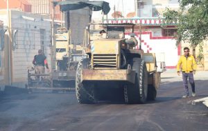 اجرای عملیات قیرپاشی و روکش آسفالت در خیابان های بلال ۵ و ۶ و فرعی های آن در شهر هندیجان + تصاویر اجرای عملیات قیرپاشی و روکش آسفالت در خیابان های بلال ۵ و ۶ و فرعی های آن در شهر هندیجان + تصاویر