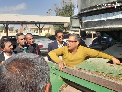 کاهش افت محصولات کشاورزی در رامهرمز با آموزش کمباین داران کاهش افت محصولات کشاورزی در رامهرمز با آموزش کمباین داران