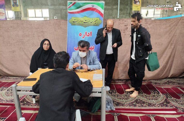 حضور مدیر کل بهزیستی خوزستان در میز خدمت مصلای نماز جمعه اهواز + تصاویر