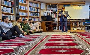 بعد از عبادت خالق، احسان به والدین مهمترین تکلیف بشر است بعد از عبادت خالق، احسان به والدین مهمترین تکلیف بشر است