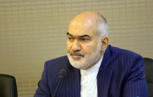 دکتر موالی زاده جوانگرایی کند دکتر موالی زاده جوانگرایی کند