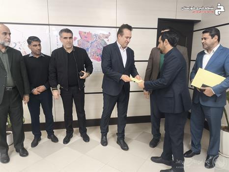 آیین تکریم و معارفه معاون شهرسازی منطقه پنج شهرداری اهواز برگزار شد آیین تکریم و معارفه معاون شهرسازی منطقه پنج شهرداری اهواز برگزار شد