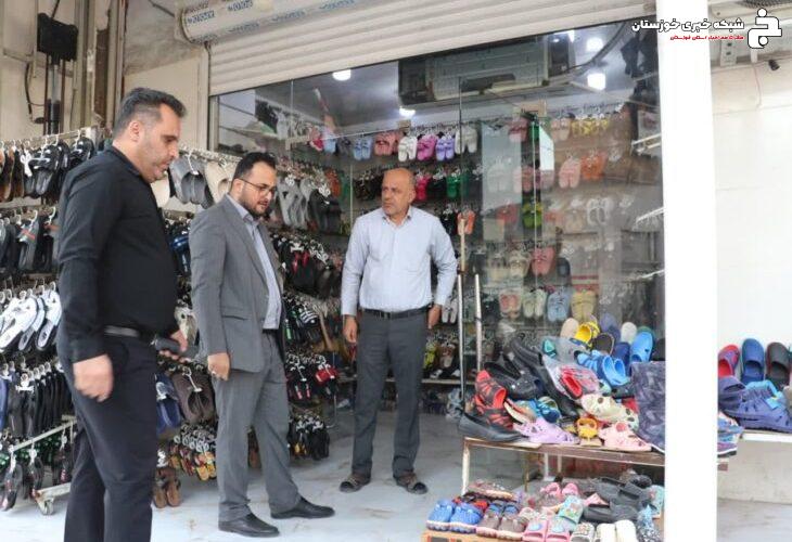 بازدید معاونت خدمات شهری از سطح شهر و تذکر به کسبه جهت رفع سد معبر بازدید معاونت خدمات شهری از سطح شهر و تذکر به کسبه جهت رفع سد معبر