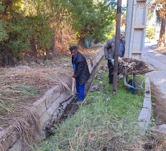 عملیات لایروبی کانال ها و بارگیری نخاله های منطقه بی بیان کوی شهید خوش اخلاق و پشت دانشگاه پیام نور سابق عملیات لایروبی کانال ها و بارگیری نخاله های منطقه بی بیان کوی شهید خوش اخلاق و پشت دانشگاه پیام نور سابق