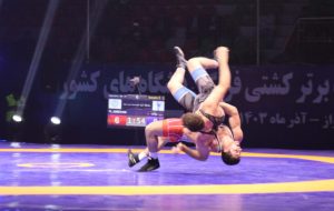 صعود مقتدرانه چوقاپوشان کشتی فرنگی شهرداری مسجدسلیمان به فینال لیگ برتر / شهرداری مسجدسلیمان، دانشگاه آزاد قم را در هم کوبید صعود مقتدرانه چوقاپوشان کشتی فرنگی شهرداری مسجدسلیمان به فینال لیگ برتر / شهرداری مسجدسلیمان، دانشگاه آزاد قم را در هم کوبید