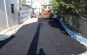 عملیات آسفالت معابر محله کلگه جنب پلی کلینیک ۲۲ بهمن در حال انجام است عملیات آسفالت معابر محله کلگه جنب پلی کلینیک ۲۲ بهمن در حال انجام است