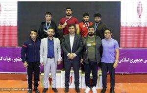 یزدان دلروز قهرمان مسابقات کشتی فرنگی نوجوانان کشور