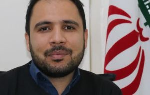 از کارمند نخبه مسجدسلیمانی تجلیل بعمل آمد از کارمند نخبه مسجدسلیمانی تجلیل بعمل آمد