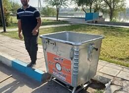 مخازن زباله گالوانیزه توسط شهرداری منطقه چهار جانمایی و نصب شدند مخازن زباله گالوانیزه توسط شهرداری منطقه چهار جانمایی و نصب شدند