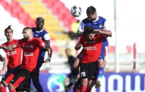 پیروزی راحت و قاطعانه تراکتور مقابل استقلال خوزستان در نیمه اول