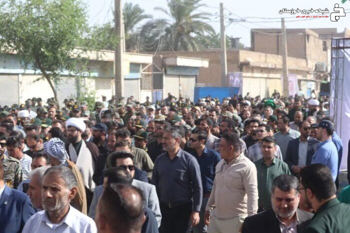 تشییع پیکر مأمور پلیس شهید در کارون با حضور گسترده مردم تشییع پیکر مأمور پلیس شهید در کارون با حضور گسترده مردم