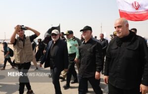 بازدید وزیر کشور از وضعیت تردد زائران اربعین در شلمچه