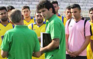 حقدوست: تساوی برابر صنعت‌نفت نتیجه‌ای خوب برای ما بود