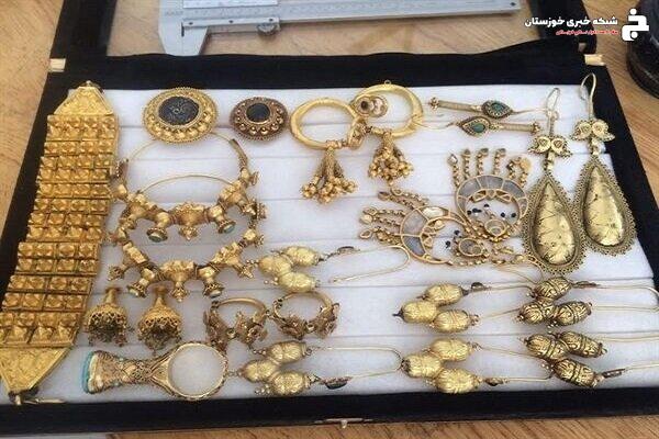 مصنوعات طلای غیرمجاز از سطح بازارخوزستان  جمع‌آوری شد