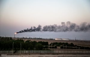 خلفیان: خاموشی فلر نفتی شرق اهواز مطالبه فوری مردم است