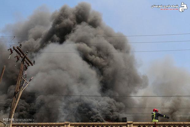 آتشسوزی در شهرک صنعتی آبادان آتشسوزی در شهرک صنعتی آبادان