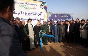 استاندار خوزستان: آب پایدار مطالبه جدی مردم رغیوه هفتکل بود