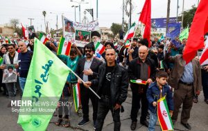 حماسه ای بر شانه های کارون؛ مردم اهواز سنگ تمام گذاشتند