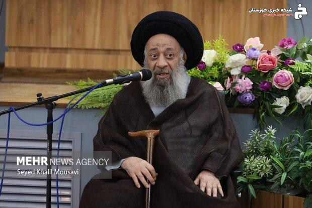 آیتالله جزایری: تسریع در اعلام رهبری انقلاب لازم و ضروری است آیتالله جزایری: تسریع در اعلام رهبری انقلاب لازم و ضروری است