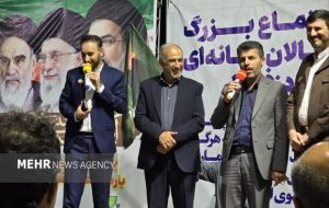 حضور ۶۰ روزه مردم ایران در خیابان ها یک رکورد تاریخی در جهان است