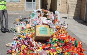 بیش از یک تن کالای غیربهداشتی در اهواز معدوم شد بیش از یک تن کالای غیربهداشتی در اهواز معدوم شد