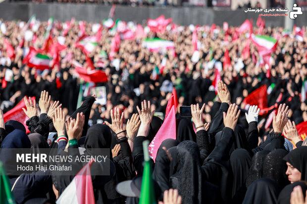 تشییع قائد شهید؛ قیام عاشوراییِ خونخواهانِ امام شهید است