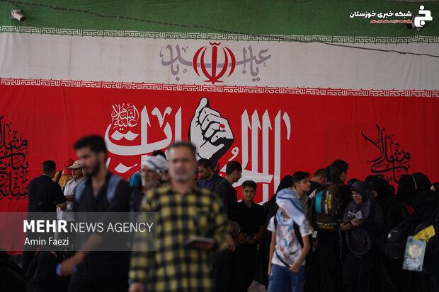 تردد زائران از مرزهای شلمچه و چذابه از ۱.۸ میلیون نفر گذر کرد تردد زائران از مرزهای شلمچه و چذابه از ۱.۸ میلیون نفر گذر کرد
