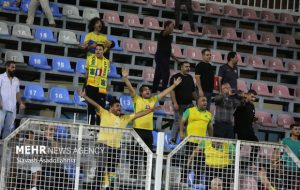پنجره نقلوانتقالات صنعتنفت آبادان باز است پنجره نقلوانتقالات صنعتنفت آبادان باز است